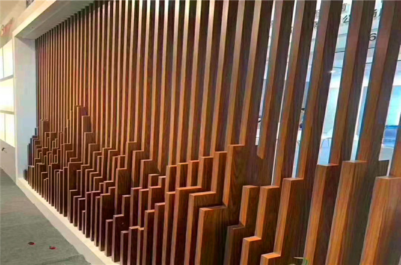 格柵金屬鋁方通吊頂 規(guī)格齊全、造型獨(dú)特的建筑裝飾材料